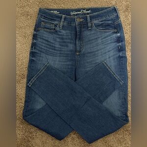 Universal Thread Women's High Rise Jeans - Dark Blue